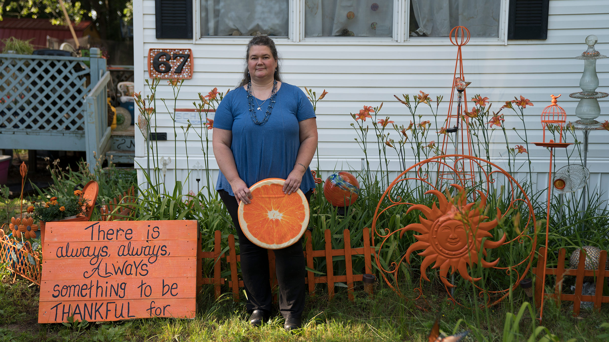 "there is always something to be thankful for" sign. 